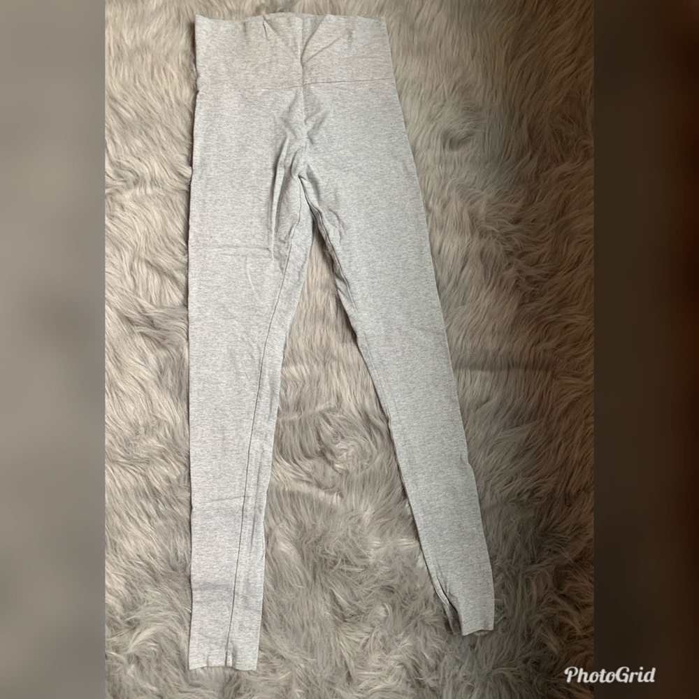 Grey leggings